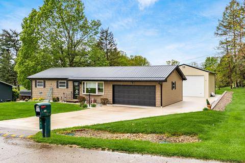 461 W Lawndale Pl, Zanesville, OH 43701