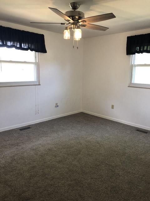 105 Logan Elm Blvd, Circleville, OH 43113 photo 13
