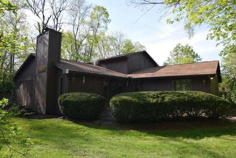 4235 Briarwood Dr, Urbana, OH 43078