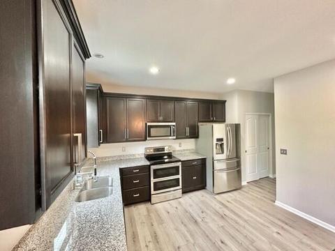 226 Rolling Acre Dr, Lithopolis, OH 43136 photo 5
