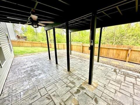 226 Rolling Acre Dr, Lithopolis, OH 43136 photo 3