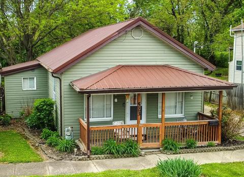 523 E Union St, Circleville, OH 43113 photo 2
