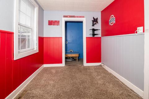 523 E Union St, Circleville, OH 43113 photo 6