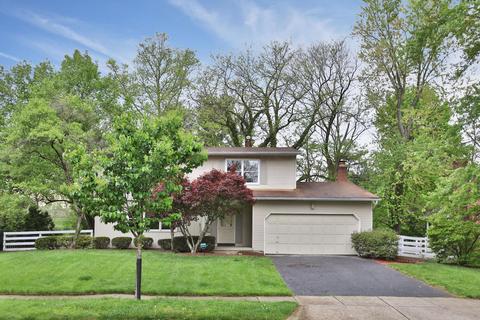 6477 Masefield St, Worthington, OH 43085