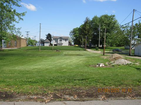 26 2nd St, Kingston, OH 45644