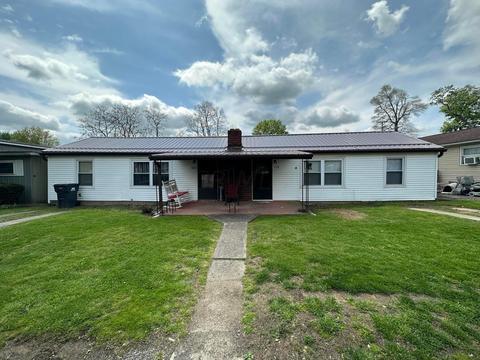 218 S High St, New Lexington, OH 43764