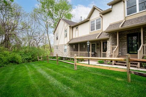 569 Olentangy Woods Dr, Columbus, OH 43235
