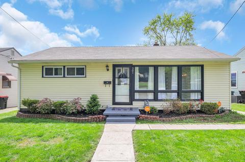 201 Robbins Dr, Newark, OH 43055