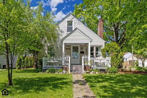 602 E Royal Forest Blvd, Columbus, OH 43214