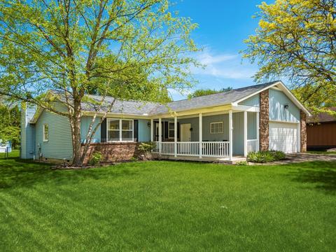 160 E Schrock Rd, Westerville, OH 43081