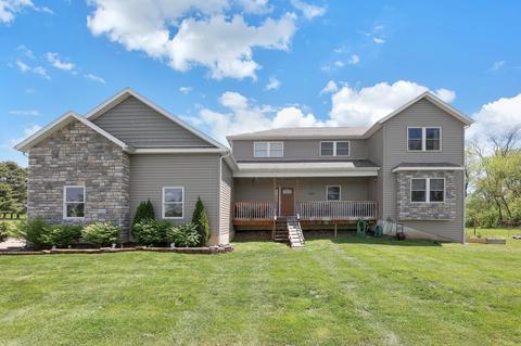 8751 Licking Trails Rd, Thornville, OH 43076