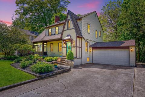2548 Lakewood Dr, Columbus, OH 43231
