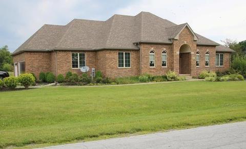 3998 Windy Ridge Dr, Springfield, OH 45502