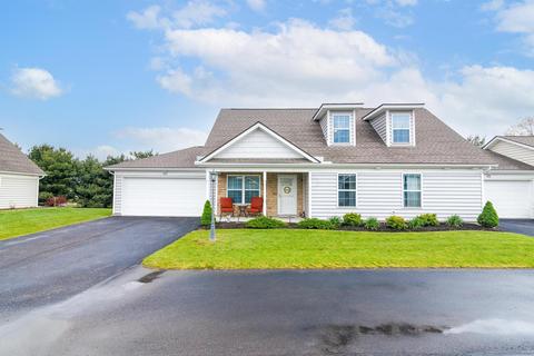 804 Cumberland Meadows Cir, Hebron, OH 43025