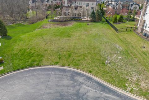 7901 Dennison Ct, Dublin, OH 43017