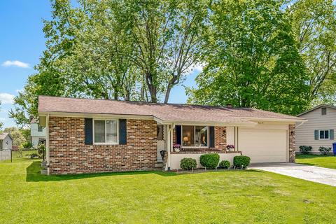 61 Carriage Dr, Delaware, OH 43015