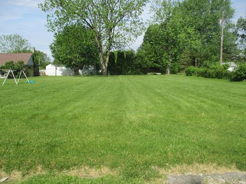 637 Harrison St, Washington Court House, OH 43160