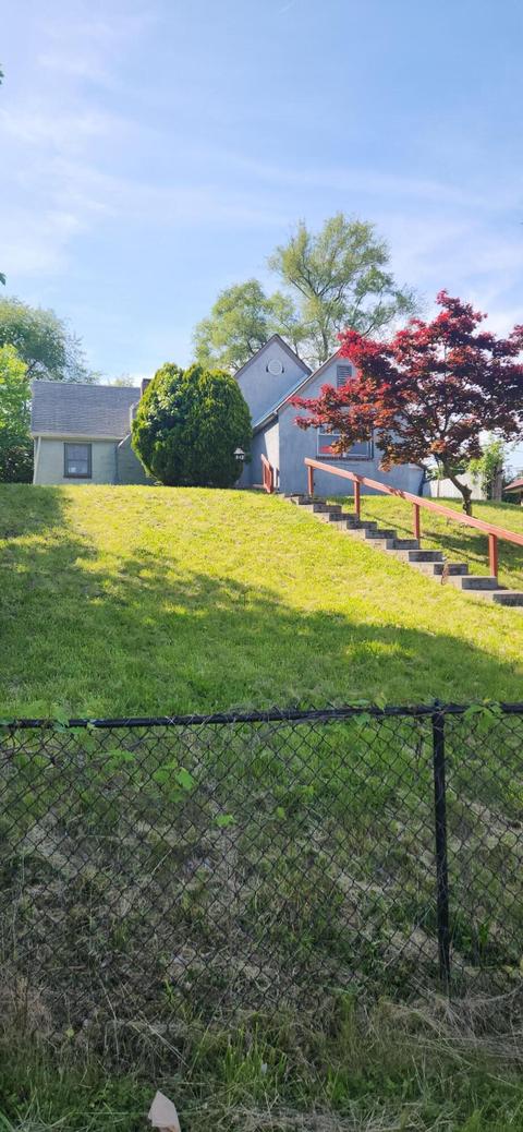845 Sunbury Rd, Columbus, OH 43219