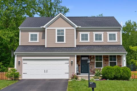 200 Glen Crossing Dr, Pataskala, OH 43062