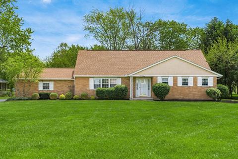 4015 Williamsburg Ct, Grove City, OH 43123