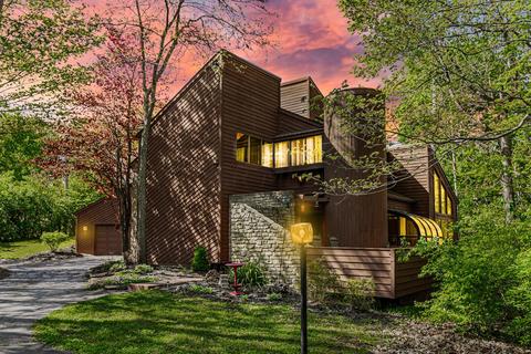 2850 Dogwood Dr, Springfield, OH 45504