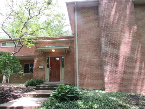 2551 Charing Rd # 6, Columbus, OH 43221