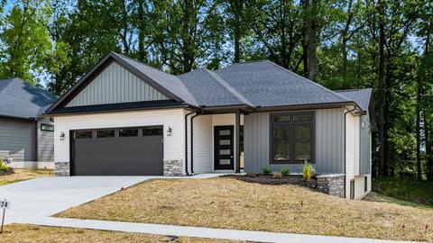3474 Jamestown Dr, Zanesville, OH 43701