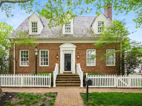 4516 Queen Ann St, New Albany, OH 43054