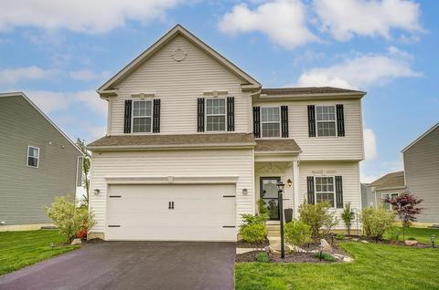 214 Blueberry Hill Rd, Johnstown, OH 43031
