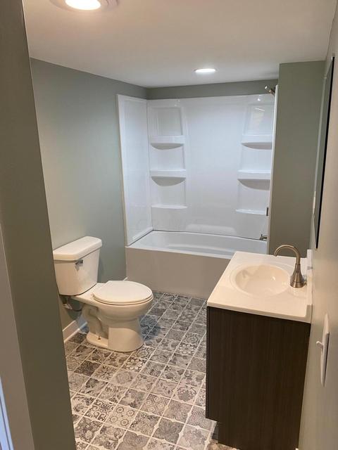 985 Charles St, Logan, OH 43138 photo 9