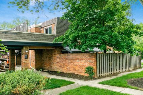 1551 Lafayette Dr #B, Upper Arlington, OH 43220