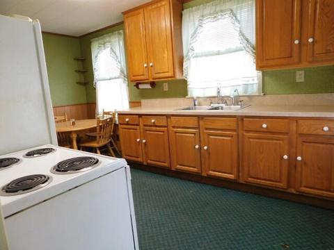 461 E Front St, Logan, OH 43138 photo 6