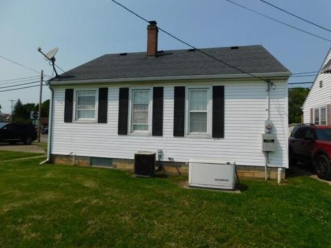 461 E Front St, Logan, OH 43138 photo 3
