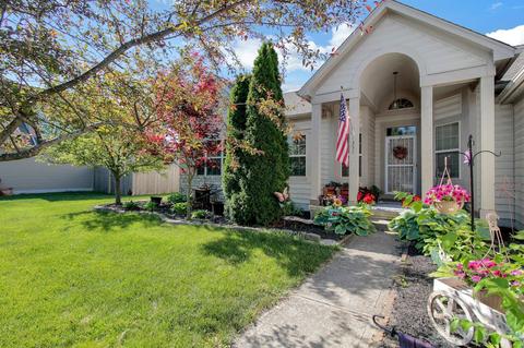 4351 Promenade Ave, Grove City, OH 43123