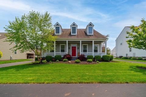 1443 Pinnacle Club Dr, Grove City, OH 43123