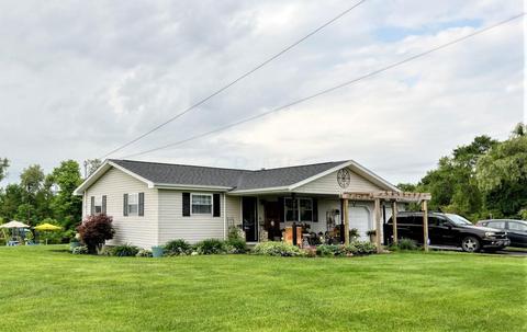 4240 Boggs Rd, Zanesville, OH 43701