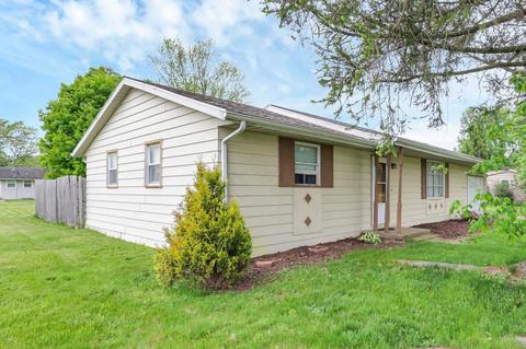 6205 Frazeysburg Rd, Nashport, OH 43830