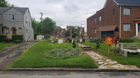 897 Berkeley Rd, Columbus, OH 43206