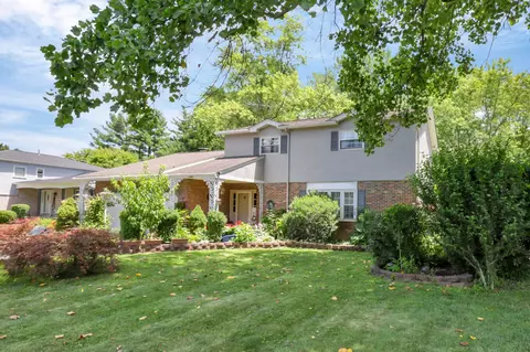 476 Heatherhill Rd, Columbus, OH 43213