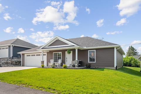 217 Falcon St #15, Bellefontaine, OH 43311