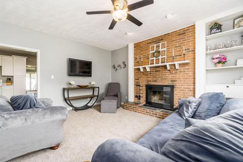 404 E Mound St, Circleville, OH 43113 photo 10