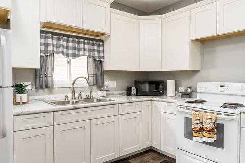 404 E Mound St, Circleville, OH 43113 photo 13