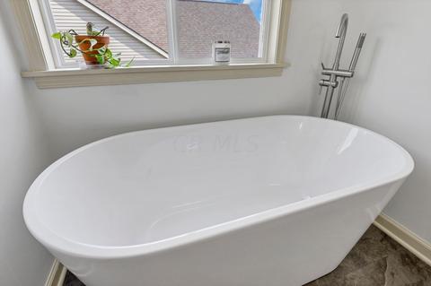 388 Rolling Acre Dr, Lithopolis, OH 43136 photo 52