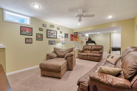 388 Rolling Acre Dr, Lithopolis, OH 43136 photo 69