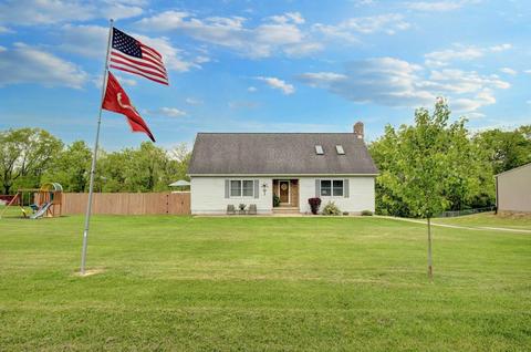 4405 Cherlick Dr, Zanesville, OH 43701