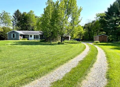 8689 Concord Rd, Johnstown, OH 43031