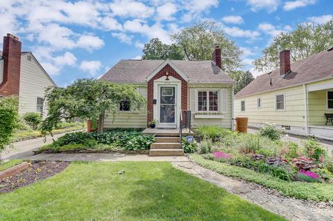 2974 Oaklawn St, Columbus, OH 43224