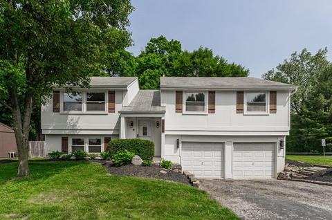8092 Kingsley Dr, Reynoldsburg, OH 43068