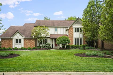 8667 Finlarig Dr, Dublin, OH 43017