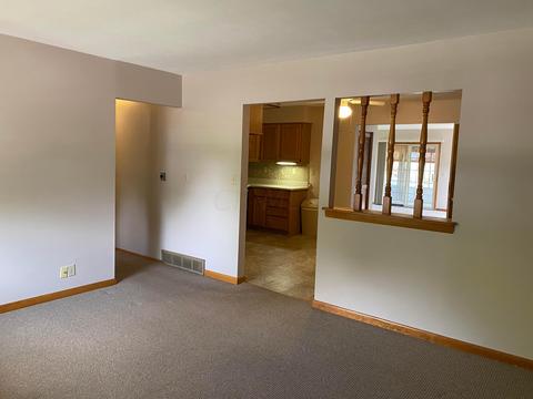 357 Cedar Hts, Circleville, OH 43113 photo 9